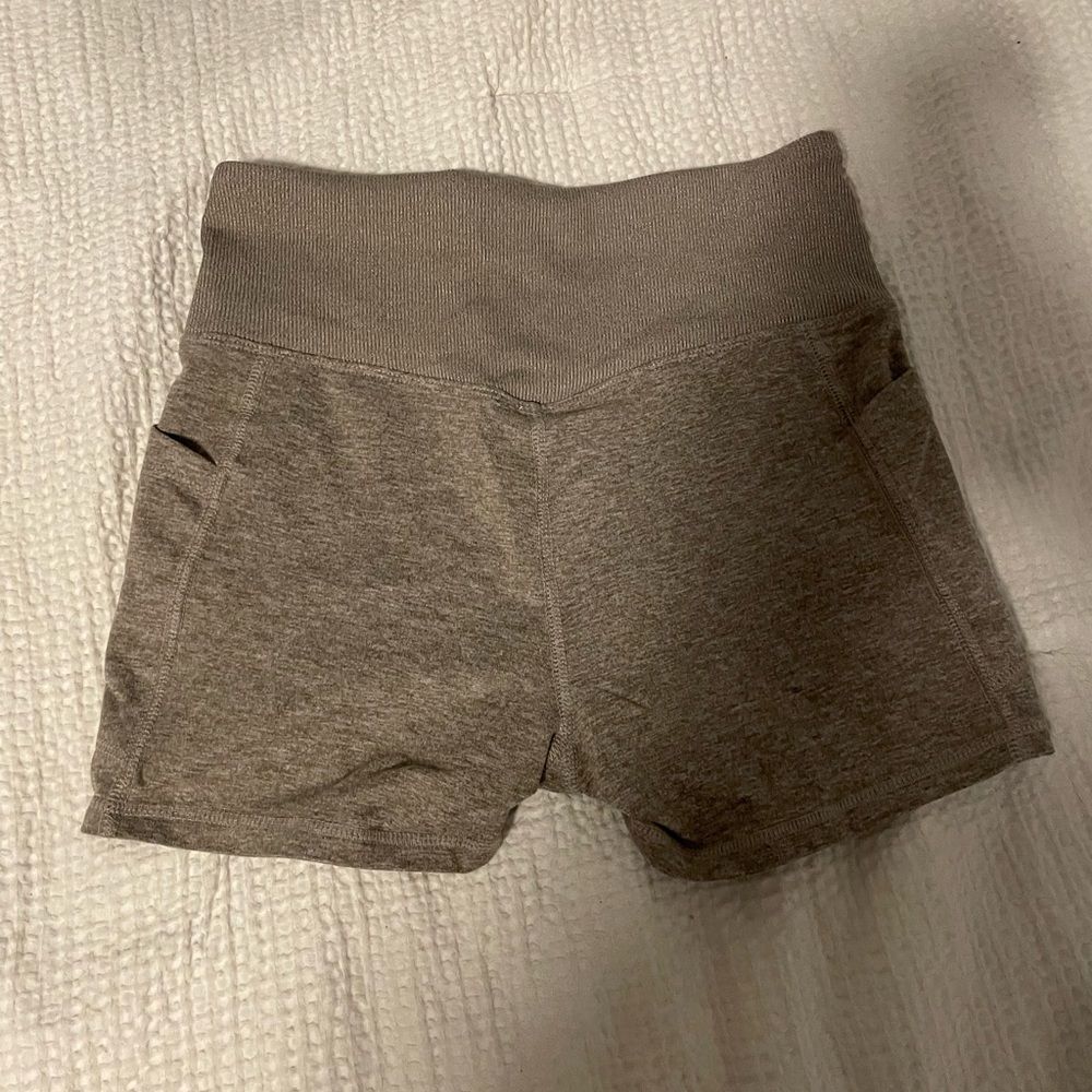 Zobha size medium shorts